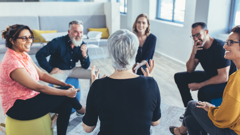 obsolescence programmee des séniors a une réponse : le management de transition